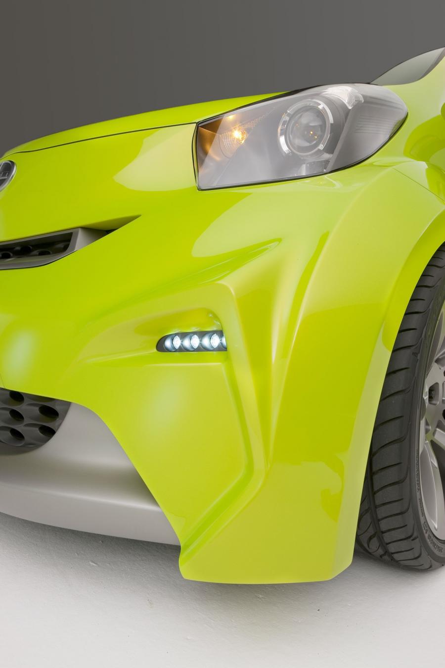 Детали экстерьера Scion iQ Concept 2009 года  (фото 31 из 91)